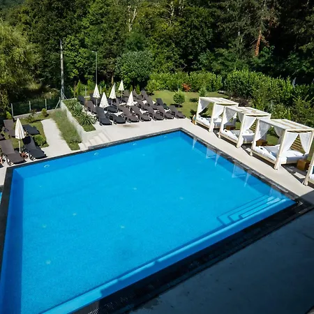 Sunce Village فندق مبيت وإفطار 3*